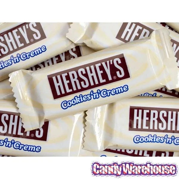 Hershey's Cookies N Creme Snack Size Candy Bars: 35-Piece Bag 3 Hershey's Cookies N Creme Snack Size Candy Bars: 35-Piece Bag - Image 3