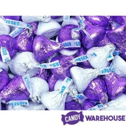 Hershey's Kisses Color Combo - Purple And White: 800-Piece Box -Sweet Candy Shop hershey s kisses color combo purple and white 800 piece box candy warehouse 5
