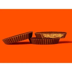 Reese's Thins Milk Chocolate Peanut Butter Cups Candy: 7.37-Ounce Bag -Sweet Candy Shop reese s thins milk chocolate peanut butter cups candy 7 37 ounce bag candy warehouse 5