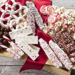 Swipple Pops Petite Swirl Ripple Lollipops - Red Cherry: 60-Piece Tub -Sweet Candy Shop swipple pops petite swirl ripple lollipops red cherry 60 piece tub candy warehouse 3